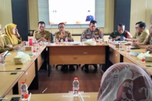 Babinsa Koramil 12/Rajeg Rapat Koordinasi Pemantapan HUT RI