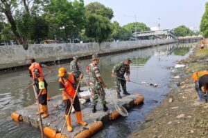 Semarak HUT TNI Ke-79 Tahun 2024 Koramil 02/Sawah Besar Karya Bakti