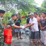 Jumat Berkah Kodim 0510/Trs: Buruh Pecah Batu dan Tukang Ojek Jadi Sasaran Bantuan