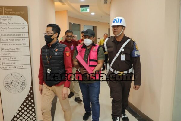 Buzzer, Dana, dan TV: Taktik MAM Perintangi Penegakan Hukum