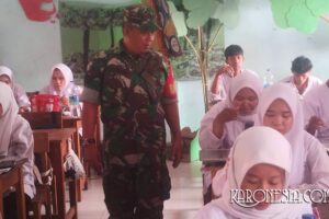 Babinsa Kawal 3.386 Makanan Bergizi untuk Pelajar Cisoka
