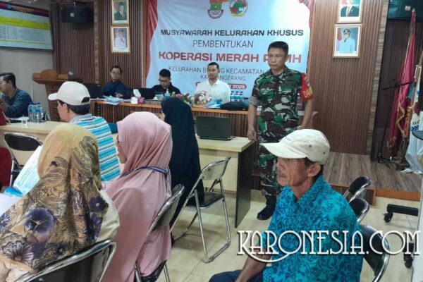 Kodim 0510/Trs dan Disdukcapil Gelar Karya Bakti Akte Kelahiran Gratis