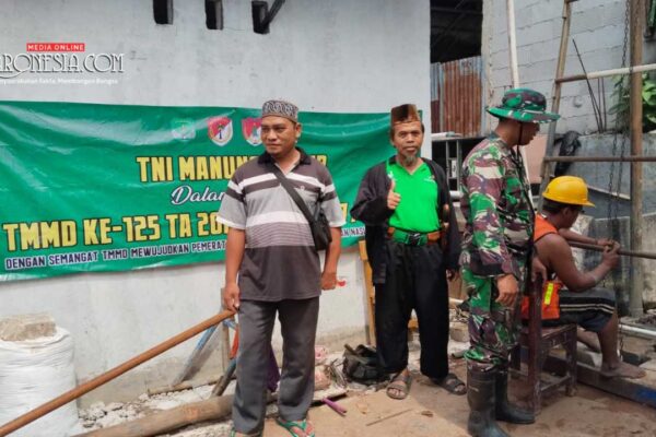 TNI Manunggal Air Kodim 0507/Bekasi Bangun Sumur Bor Warga
