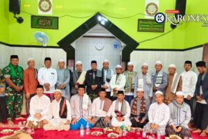 Babinsa Cikiwul Perkuat Komsos, Subuh Keliling Bersama Warga