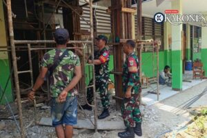 Danramil Kranji Pantau Renovasi SMAN 2 Bekasi, TNI Dukung Mutu Pendidikan