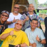 Dick Doank bersama pengurus Yayasan Historia Tangsel dalam acara Historia The Series Part 8 di Tangerang Selatan.