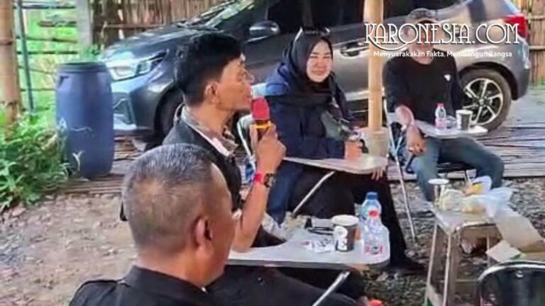 Ketua FKPPI Cab 2708 Tangsel, Agus Asnawi memberikan arahan saat rapat persiapan retreat.