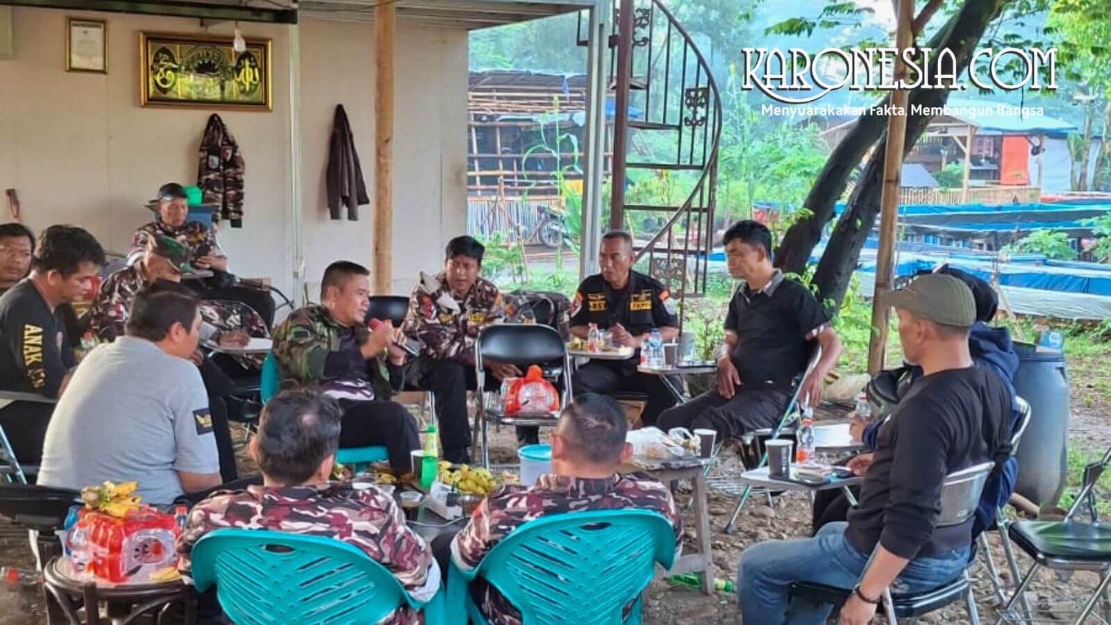 Suasana rapat persiapan retreat KB FKPPI Cab 2708 Kota Tangerang Selatan yang dihadiri para pengurus.