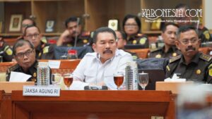 Jaksa Agung ST Burhanuddin berbicara dalam Rapat Kerja dengan Komisi III DPR RI di Jakarta.