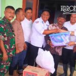 Bupati Tangerang meninjau banjir di Desa Lemo Teluknaga bersama Danramil