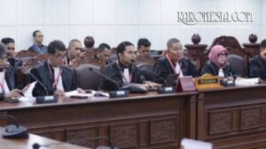 Suasana sidang pendahuluan uji materi UU Cipta Kerja mengenai aturan kuota internet di gedung Mahkamah Konstitusi, Jakarta.