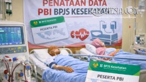 Pasien rawat inap peserta PBI BPJS Kesehatan menjalani perawatan di ruang rumah sakit dengan alat medis dan monitor kesehatan.