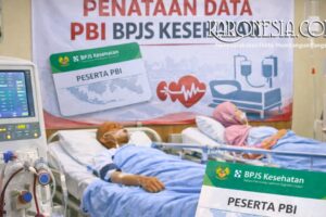 Pasien rawat inap peserta PBI BPJS Kesehatan menjalani perawatan di ruang rumah sakit dengan alat medis dan monitor kesehatan.