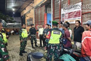 Patroli Ramadhan Pondok Gede Diperkuat Babinsa dan Warga