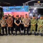 TNI-Polri dan warga gelar pos pantau keamanan di Cipayung Ciputat