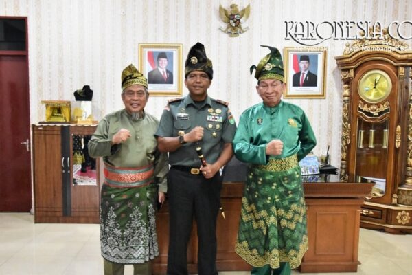 Danrem 031 Wira Bima bersilaturahmi dengan tokoh adat Melayu Riau di Pekanbaru