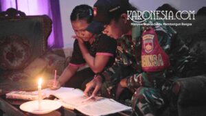 Babinsa dampingi anak belajar penerangan TMMD Brebes