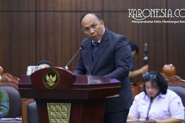 Dirjen Infrastruktur Digital Wayan Toni Supriyanto menyampaikan keterangan pemerintah di sidang Mahkamah Konstitusi Jakarta