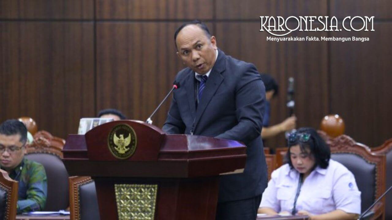 Dirjen Infrastruktur Digital Wayan Toni Supriyanto menyampaikan keterangan pemerintah di sidang Mahkamah Konstitusi Jakarta