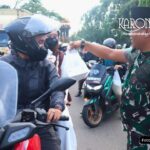 Babinsa Turun ke Jalan, 170 Takjil Koramil 01/Tgr Sambut Warga Jelang Buka Puasa
