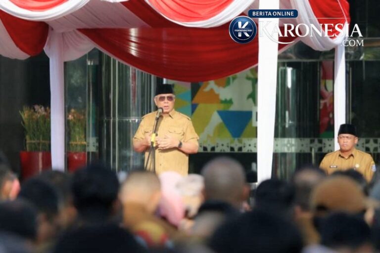 Wali Kota Tangsel Benyamin Davnie memimpin apel dan halalbihalal ASN