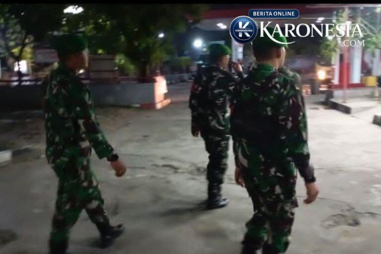 Personel Koramil 05/Balaraja patroli malam di wilayah Balaraja, Tangerang