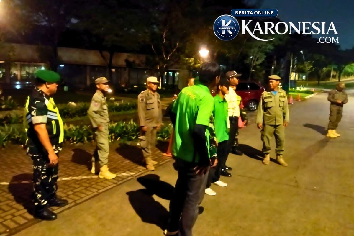 Patroli malam Koramil Bantar Gebang bersama Satpol PP di titik rawan Kota Bekasi