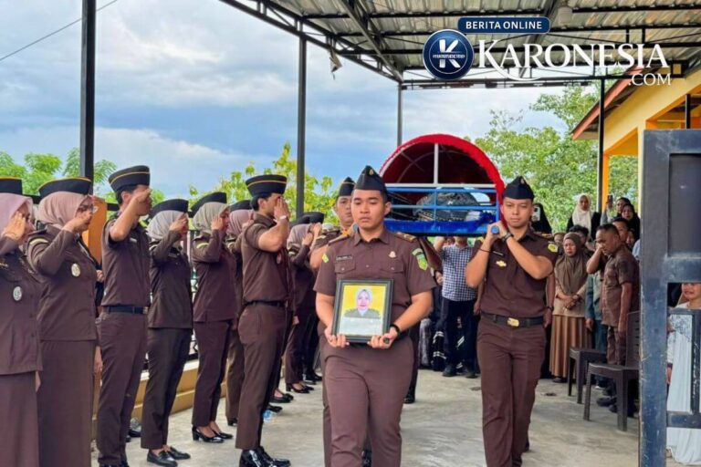 Upacara pelepasan jenazah Jaksa Isnawati Yamin oleh jajaran Kejari Sinjai