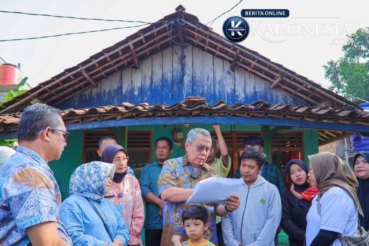 Wali Kota Tangsel tinjau rumah tidak layak huni program RUTLH 2026