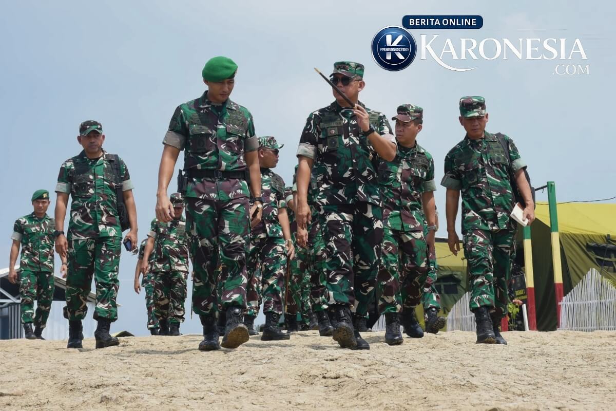Pangdam Diponegoro Tinjau Yon TP Foto 3