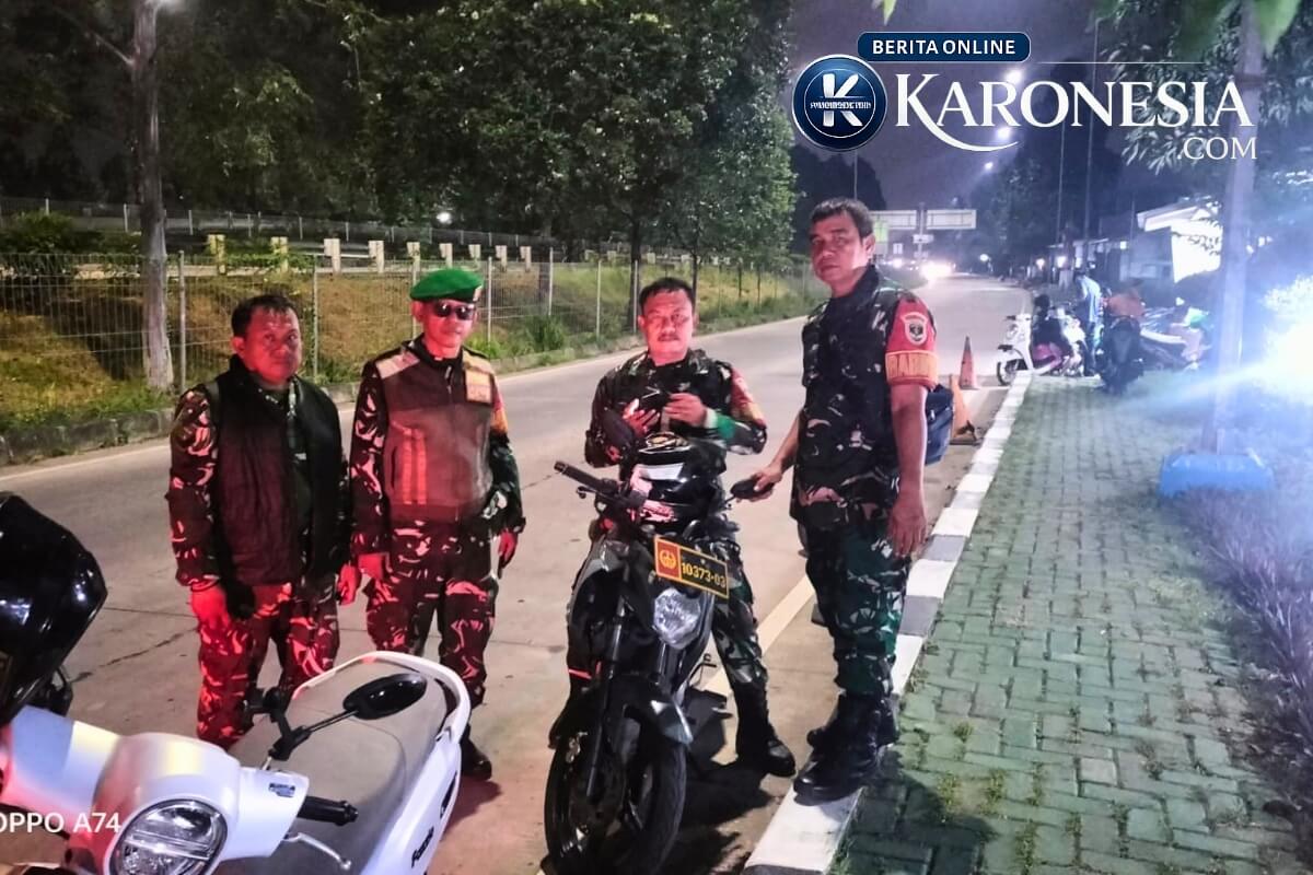 Patroli malam TNI bersama Komduk di Tangerang