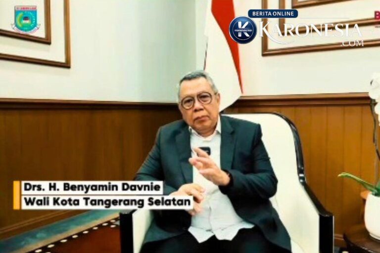 Wali Kota Tangerang Selatan Benyamin Davnie memberikan sambutan Hari Buruh 2026.