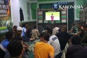 Antusiasme Warga Warnai Nobar Qatar vs Swiss di Koramil Kebayoran Baru