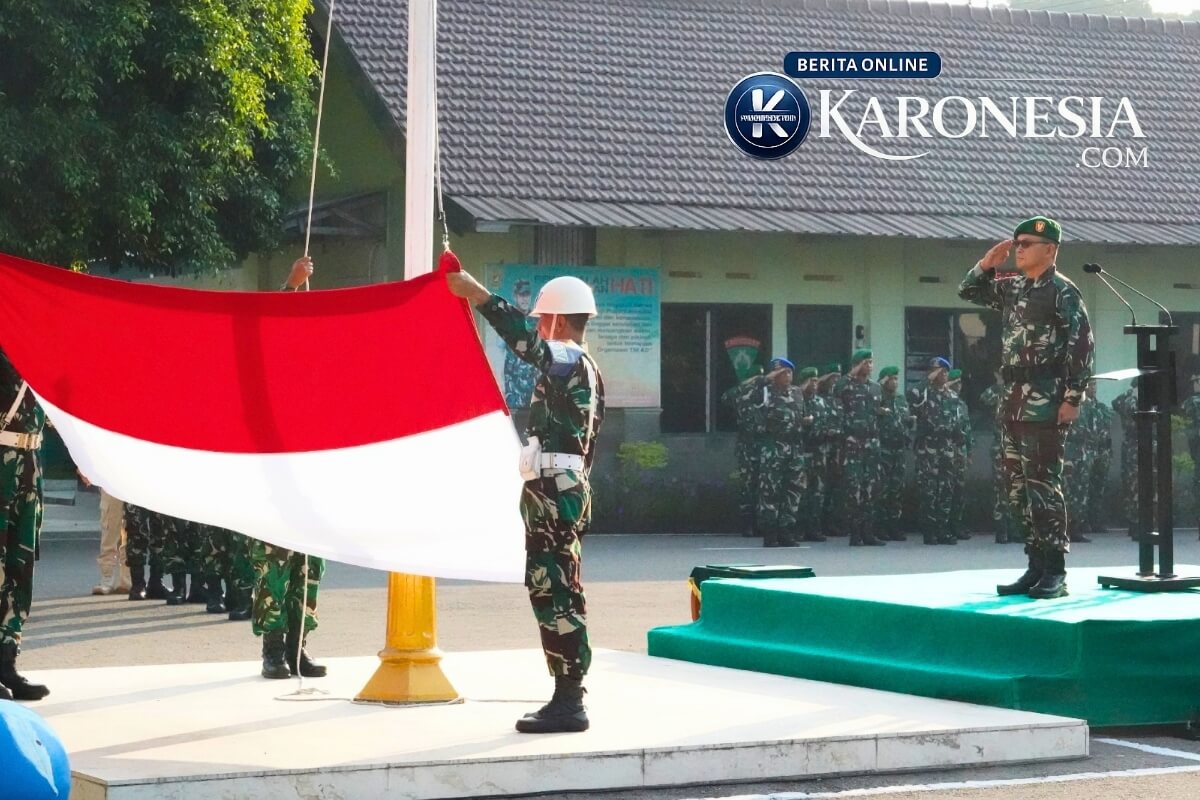 Kasrem 081/DSJ pimpin upacara bendera di Madiun.