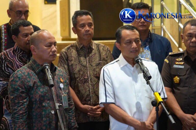 Konferensi pers Kejaksaan Agung terkait penahanan tersangka TPPU