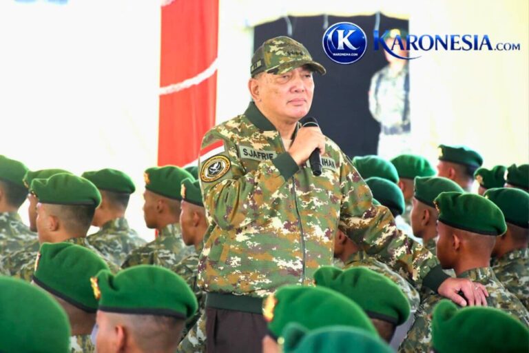 Menhan Sjafrie Sjamsoeddin beri arahan prajurit Yonif TP 937 Demak