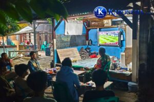 Nobar Piala Dunia di Cimuning Jadi Ruang Dialog Warga dan Aparat Kewilayahan