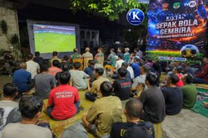 Nobar TNI Bersama Warga di Jatiraden Perkuat Komunikasi Sosial Babinsa