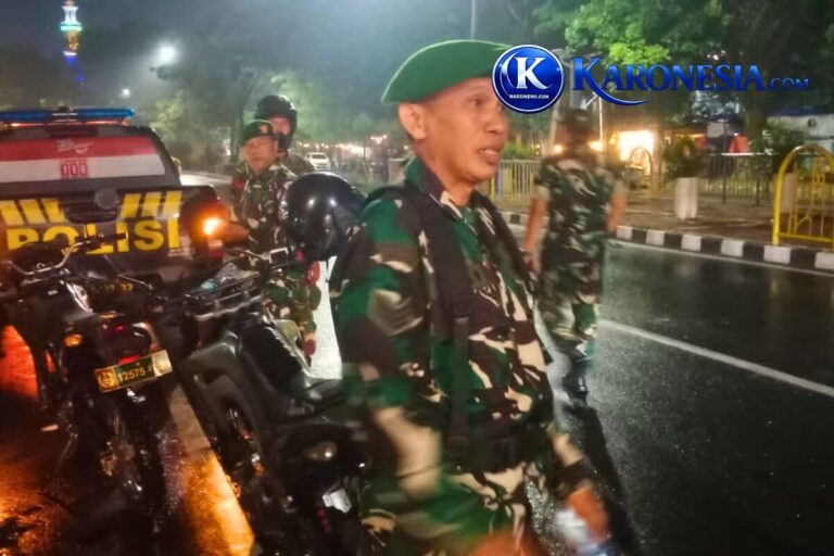 Personel Koramil dan Polisi patroli gabungan malam di jalan raya Balaraja