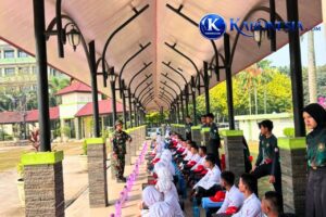 Babinsa Koramil 04/Cikupa Latih Paskibra Menyambut HUT Kemerdekaan ke-81