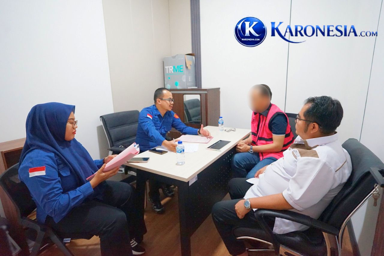 Tersangka korupsi tambang PT AKT diperiksa tim jaksa penyidik