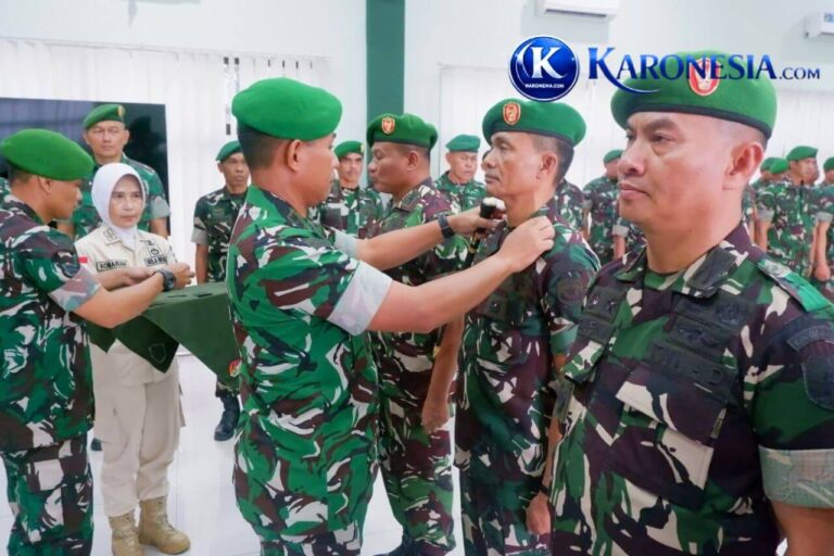 Dandim 0507/Bekasi pimpin sertijab tiga Danramil di Makodim