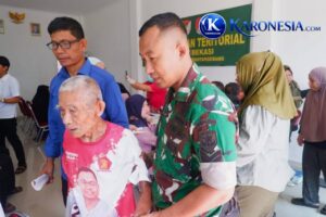 Warga Mustika Jaya Manfaatkan Pemeriksaan Kesehatan Gratis dari TNI