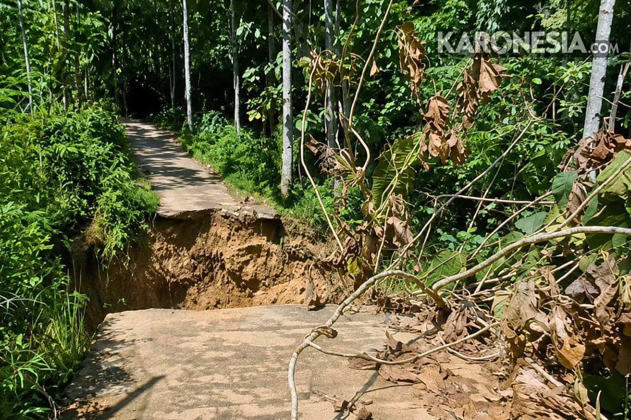 Jalur Putus Longsor, Jembatan Garuda Pulihkan Akses