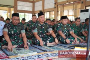 Pangdam IV/Diponegoro Mayjen TNI Achiruddin ikuti doa syukur HUT ke-81 RI