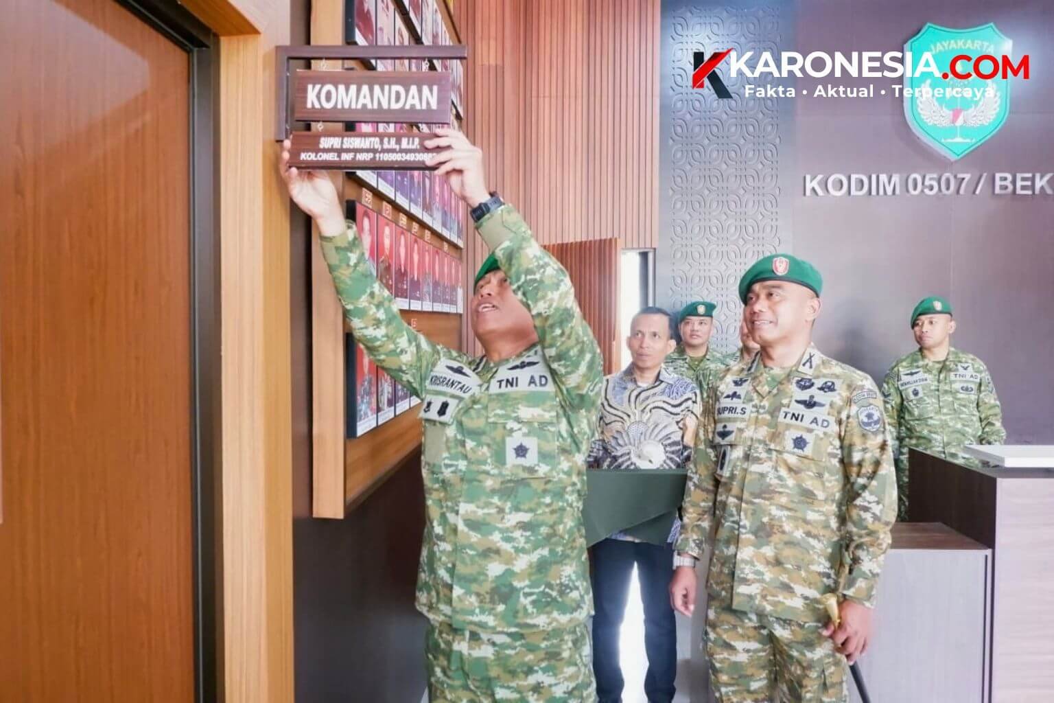 Pergantian Papan Nama Komandan Kodim Bekasi