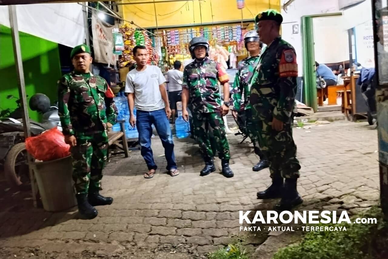 Babinsa Ciledug dan Serpong patroli malam bersama warga
