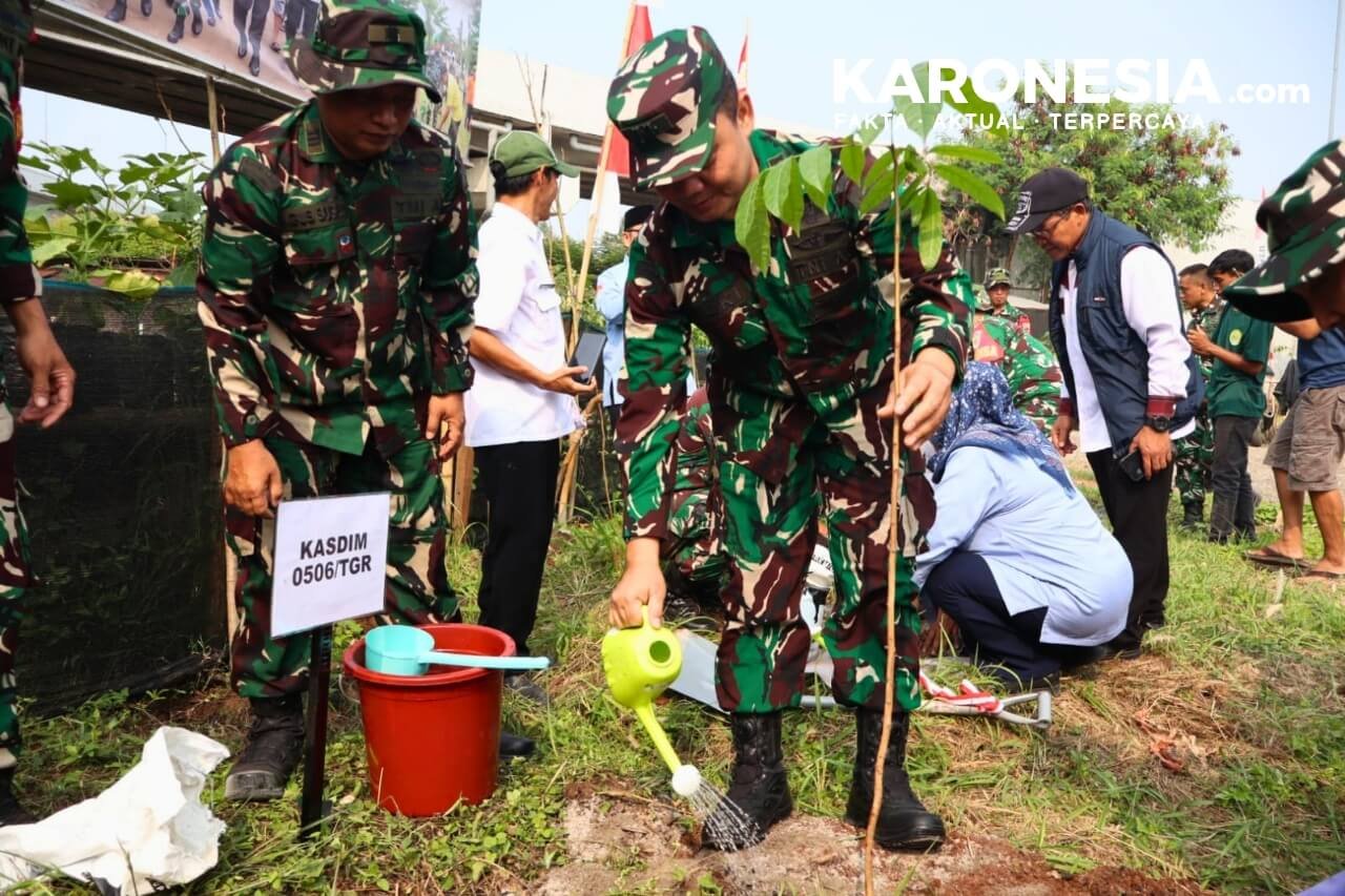 Kasdim 0506/TGR menanam pohon di Pamulang Timur peringati HUT ke-81 TNI