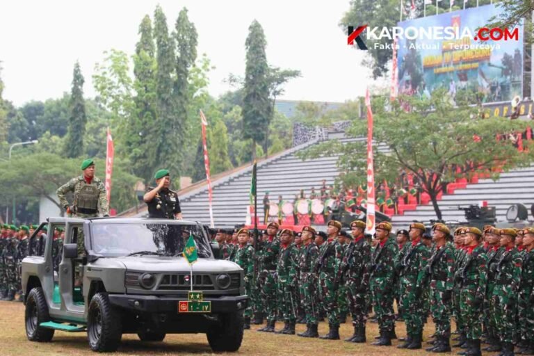 Pangdam IV Diponegoro inspeksi pasukan upacara HUT 76 Semarang 2026 Mayjen Achiruddin
