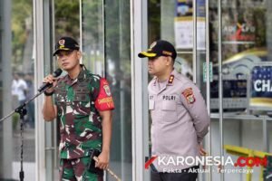 Dandim 0510/Tigaraksa Letkol Inf Yudha Fuady Putra (TNI AD) dan Kapolres Tangerang (Polri) memberikan pengarahan pengamanan sinergi TEI 2026 di ICE BSD.